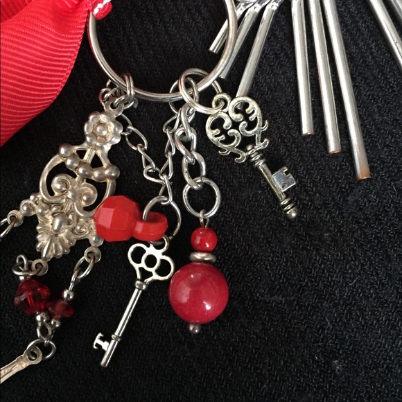Handcrafted Keychain/Handbag Embellishment - Picture 3 of 4